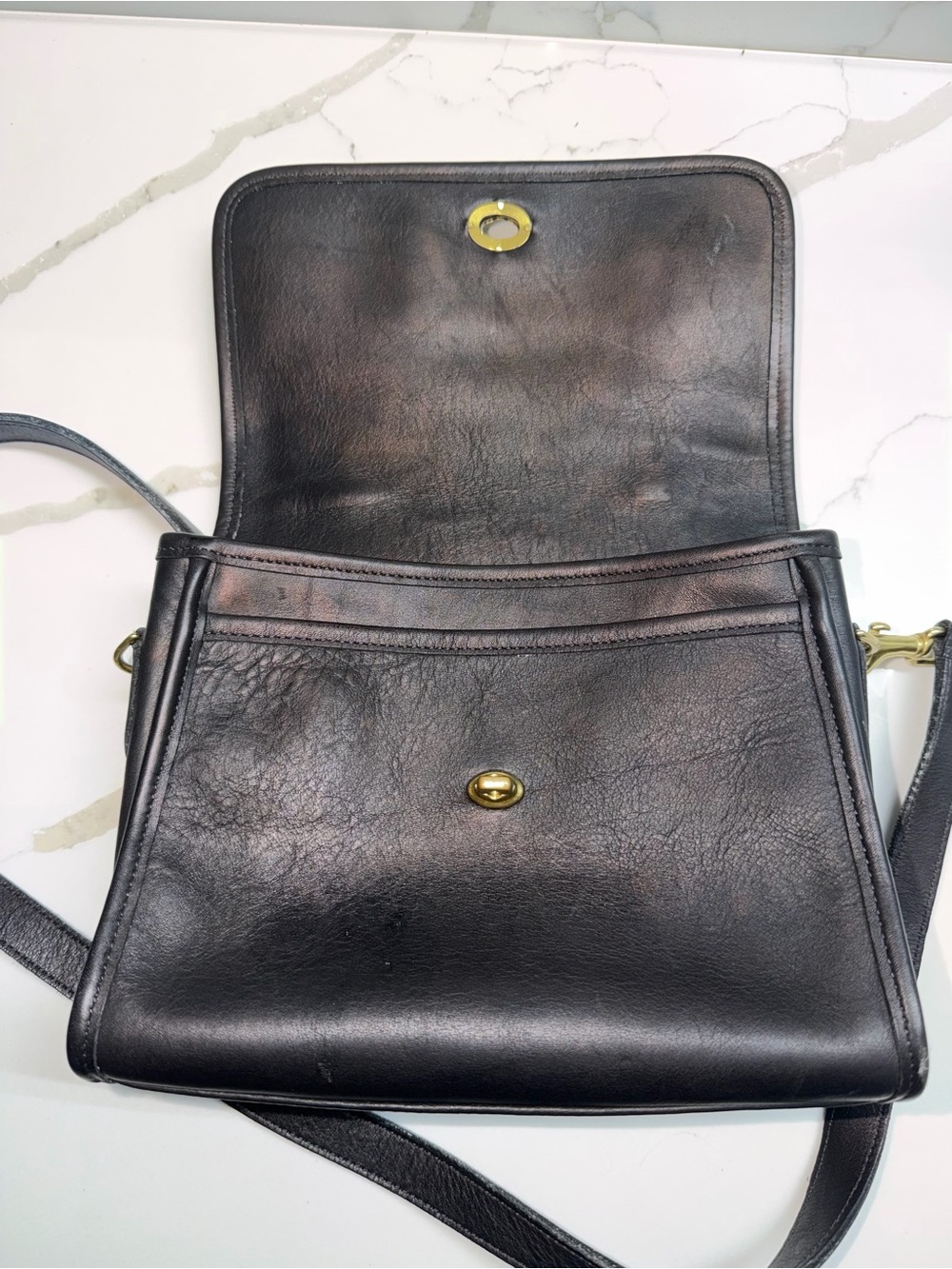 Vintage Coach Court Bag - Black Leather Top-Handle Satchel with Gold Turn-Lock - Picture 9 of 9